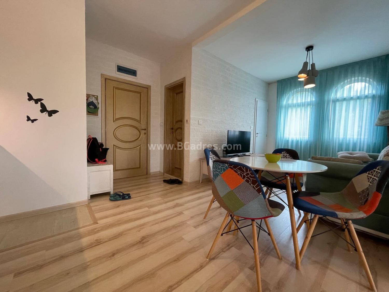 Квартира в красивом новом комплексе І №2553