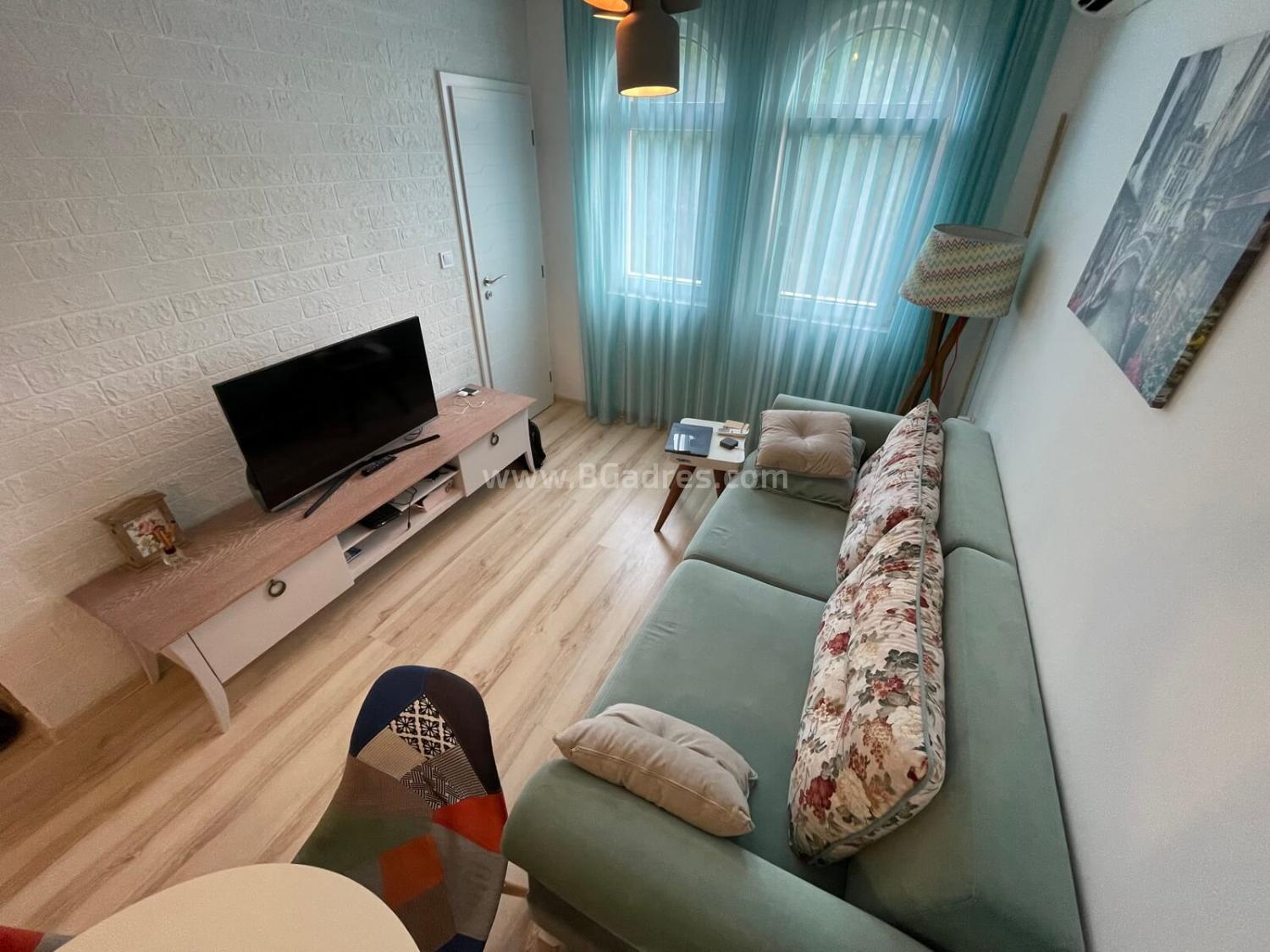 Квартира в красивом новом комплексе І №2553