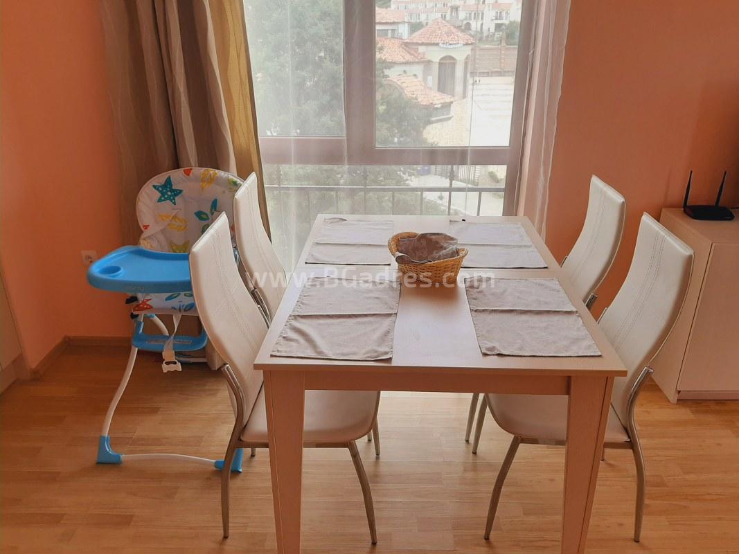 Недорогая трехкомнатная квартира в Елените І №2518