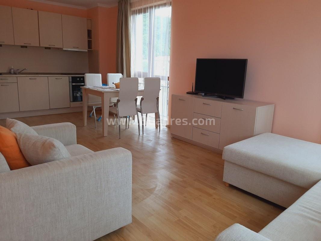 Недорогая трехкомнатная квартира в Елените І №2518