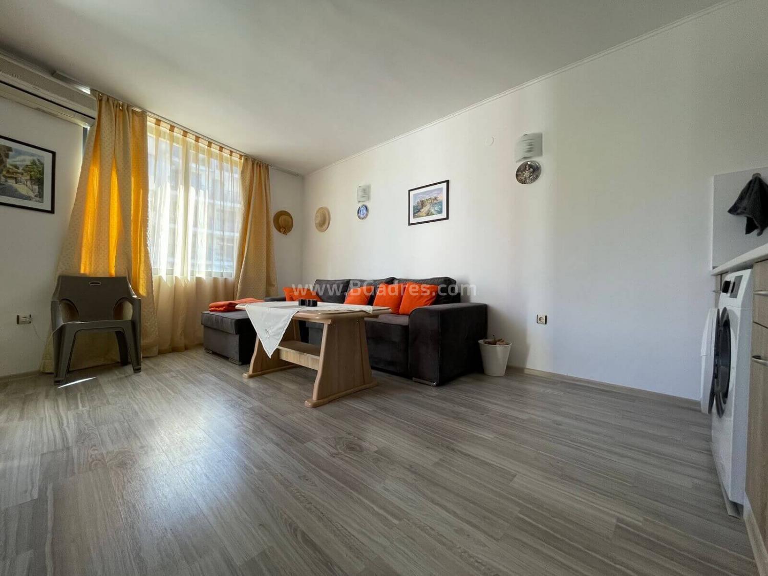 Wohnung im Komplex Avalon I №2595