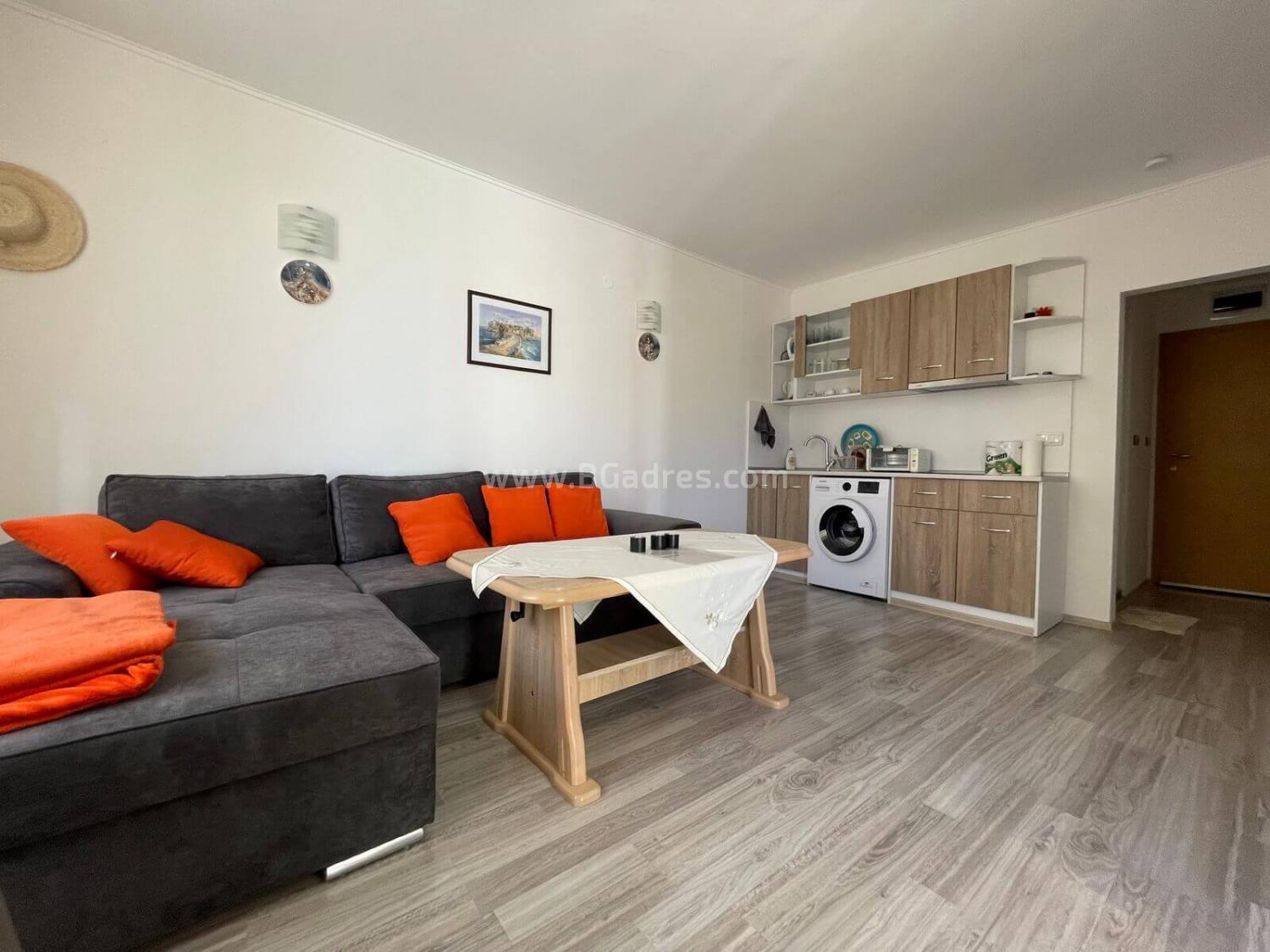 Wohnung im Komplex Avalon I №2595