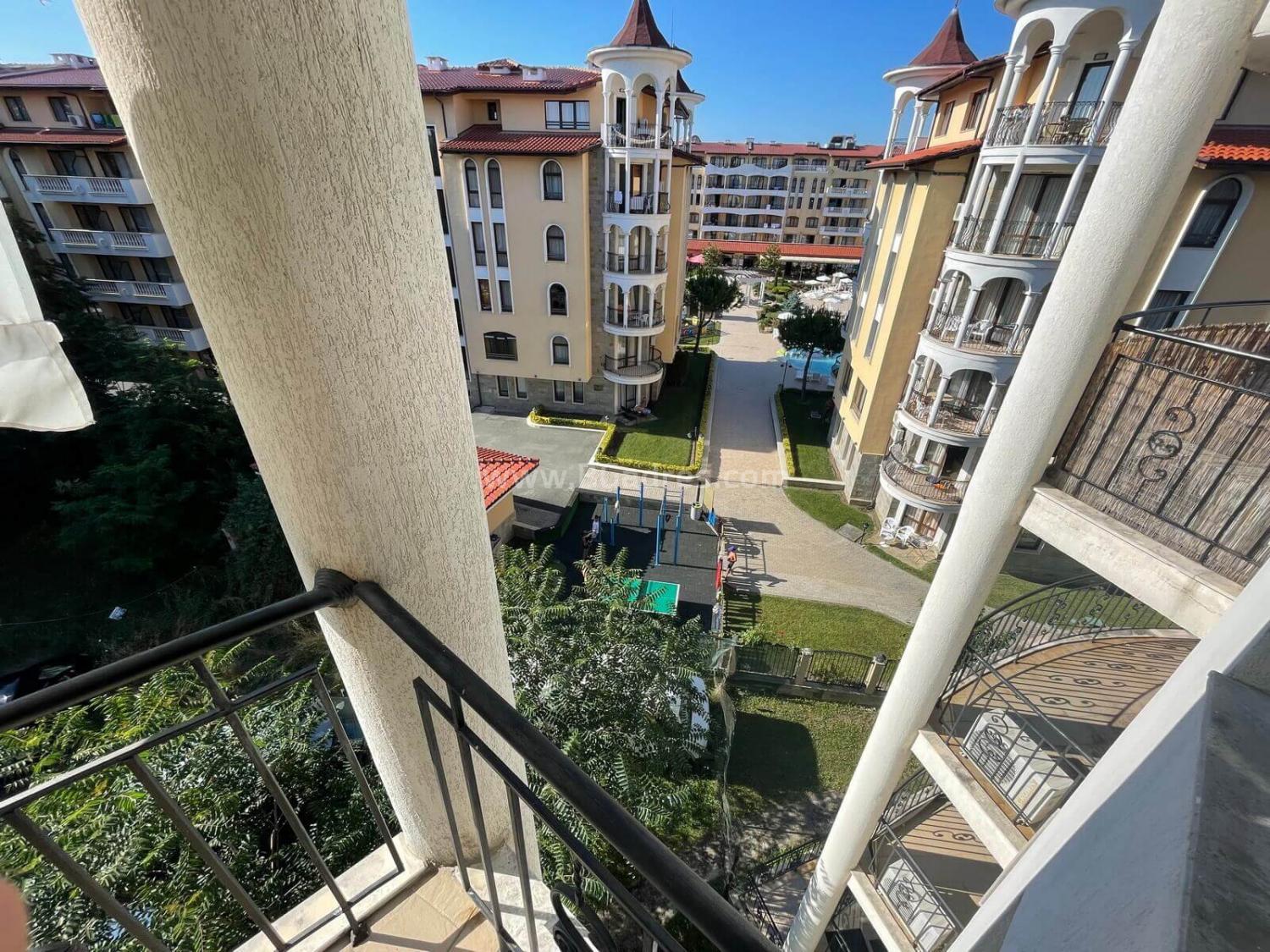 Двухкомнатная квартира в комплексе Авалон І №2455