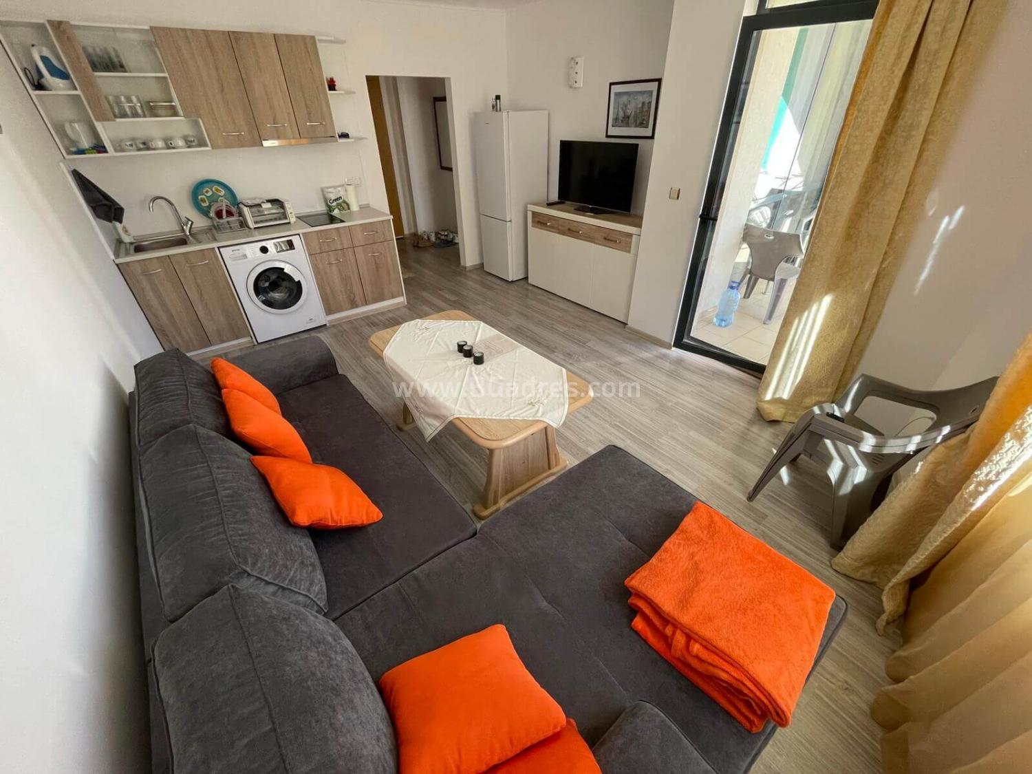 Wohnung im Komplex Avalon I №2595