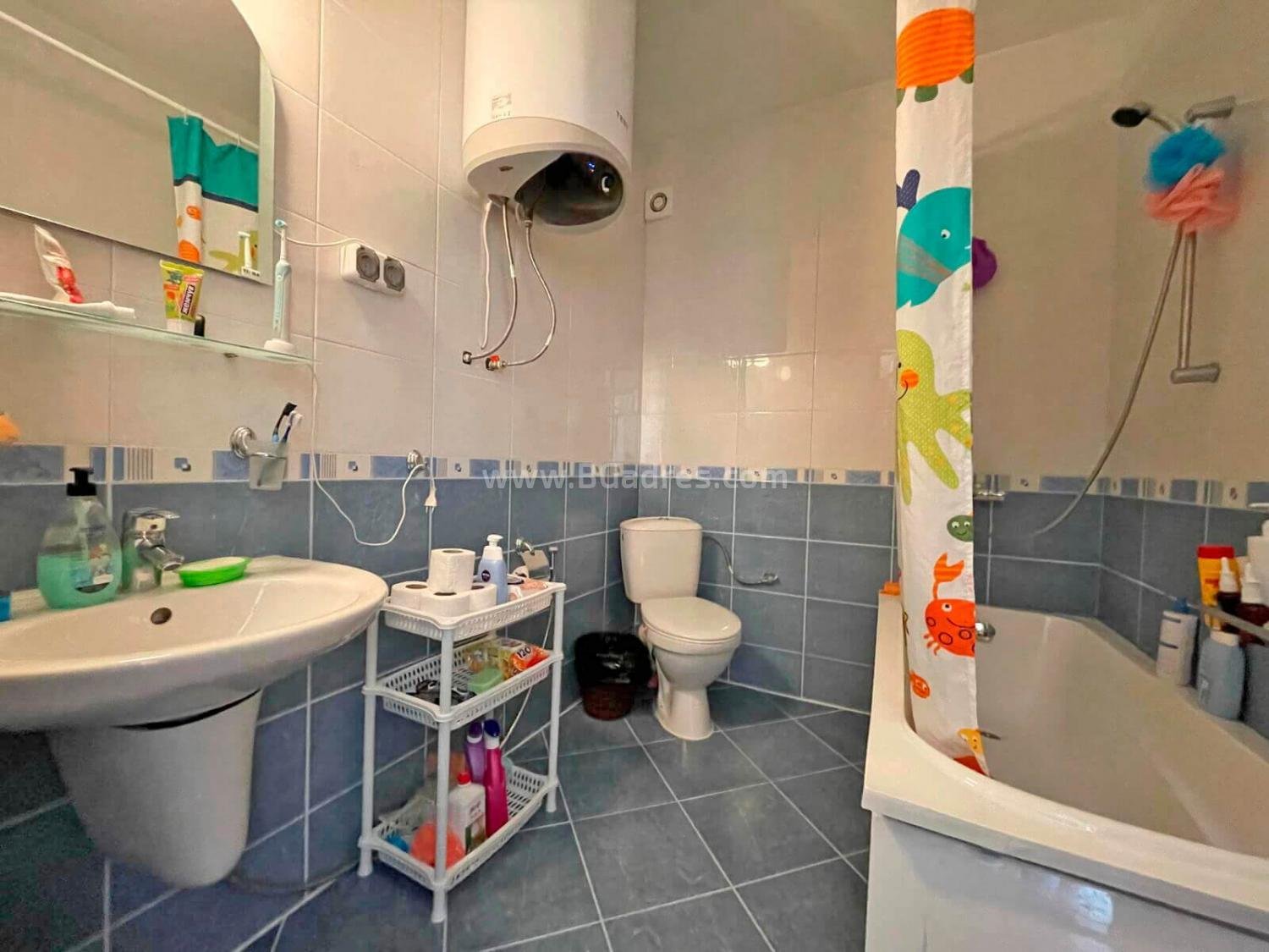 Cheap two bedroom apartment on the seaside І №3658