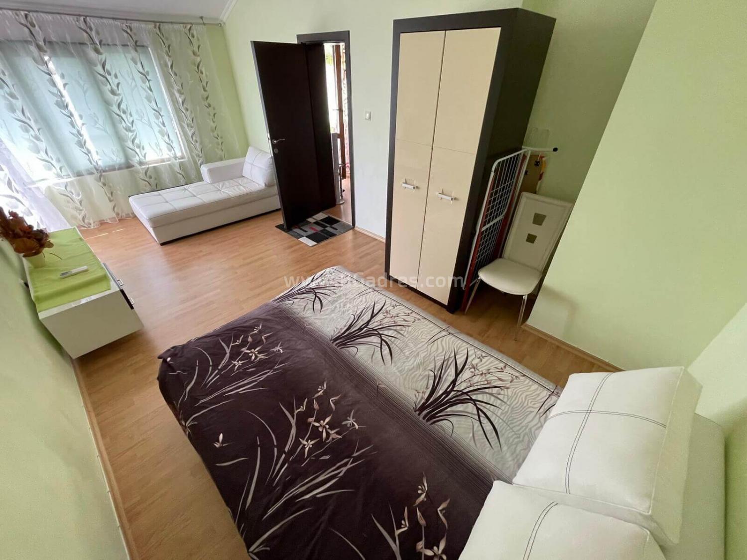 Wohnung mit Meerblick in Ravda I №2594