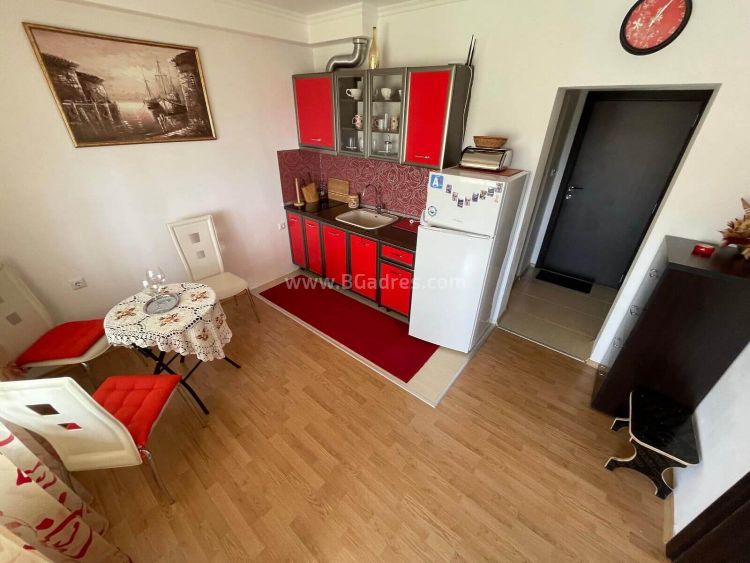 Wohnung mit Meerblick in Ravda I №2594