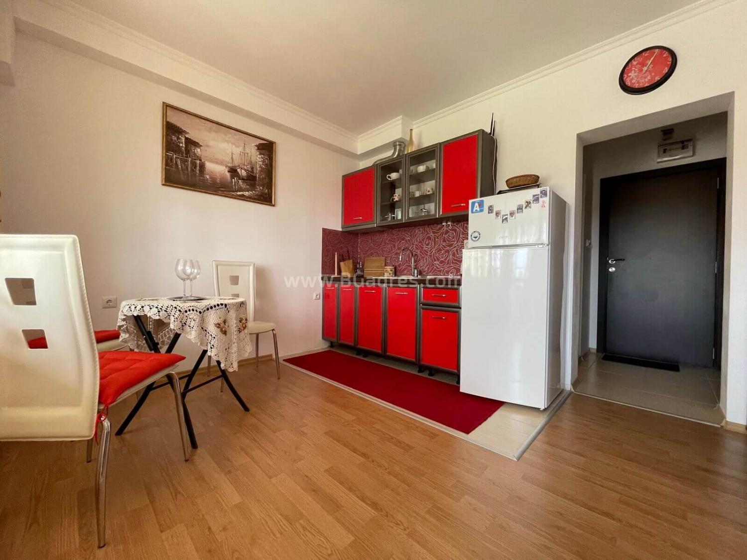 Wohnung mit Meerblick in Ravda I №2594