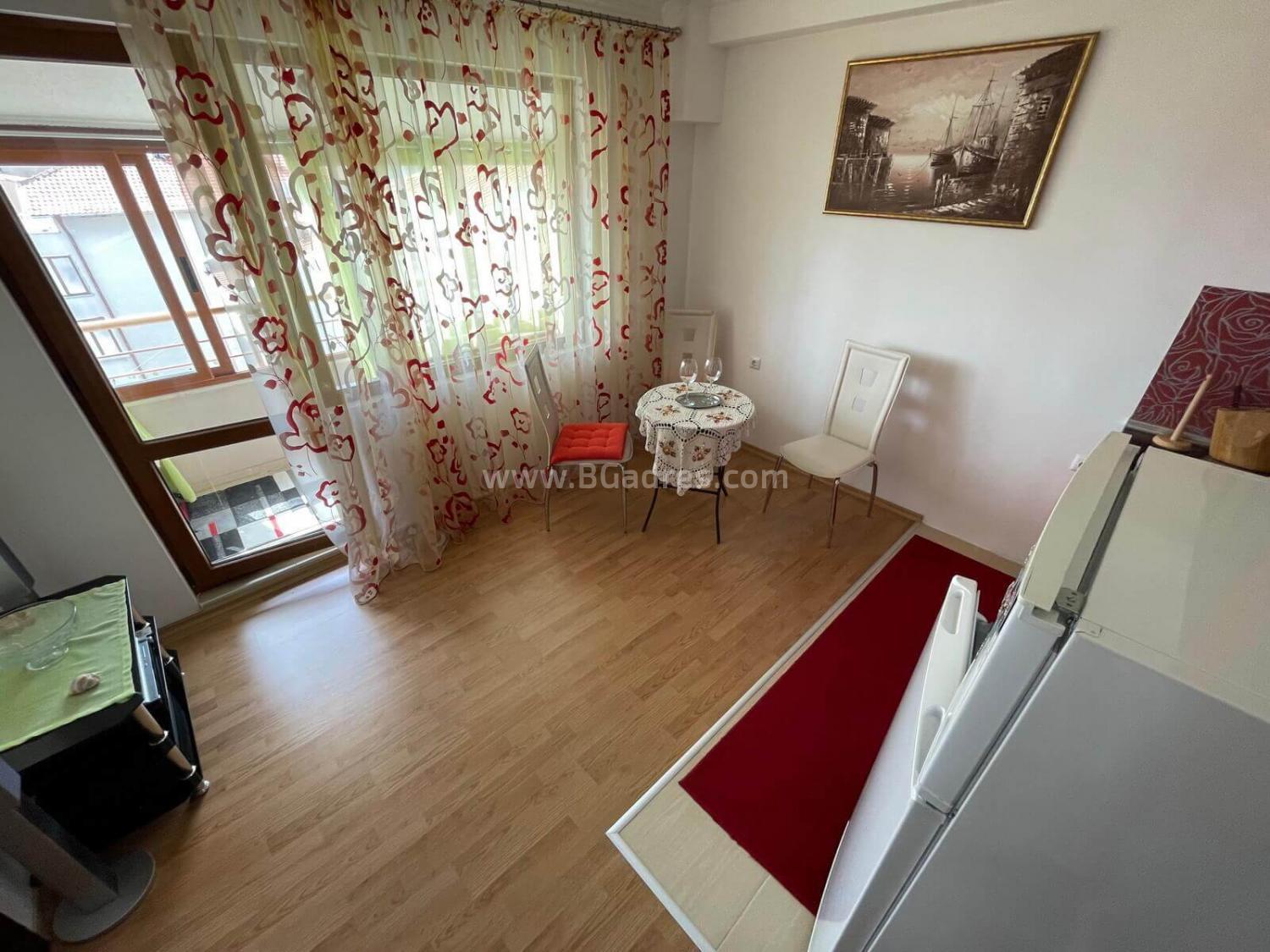 Wohnung mit Meerblick in Ravda I №2594