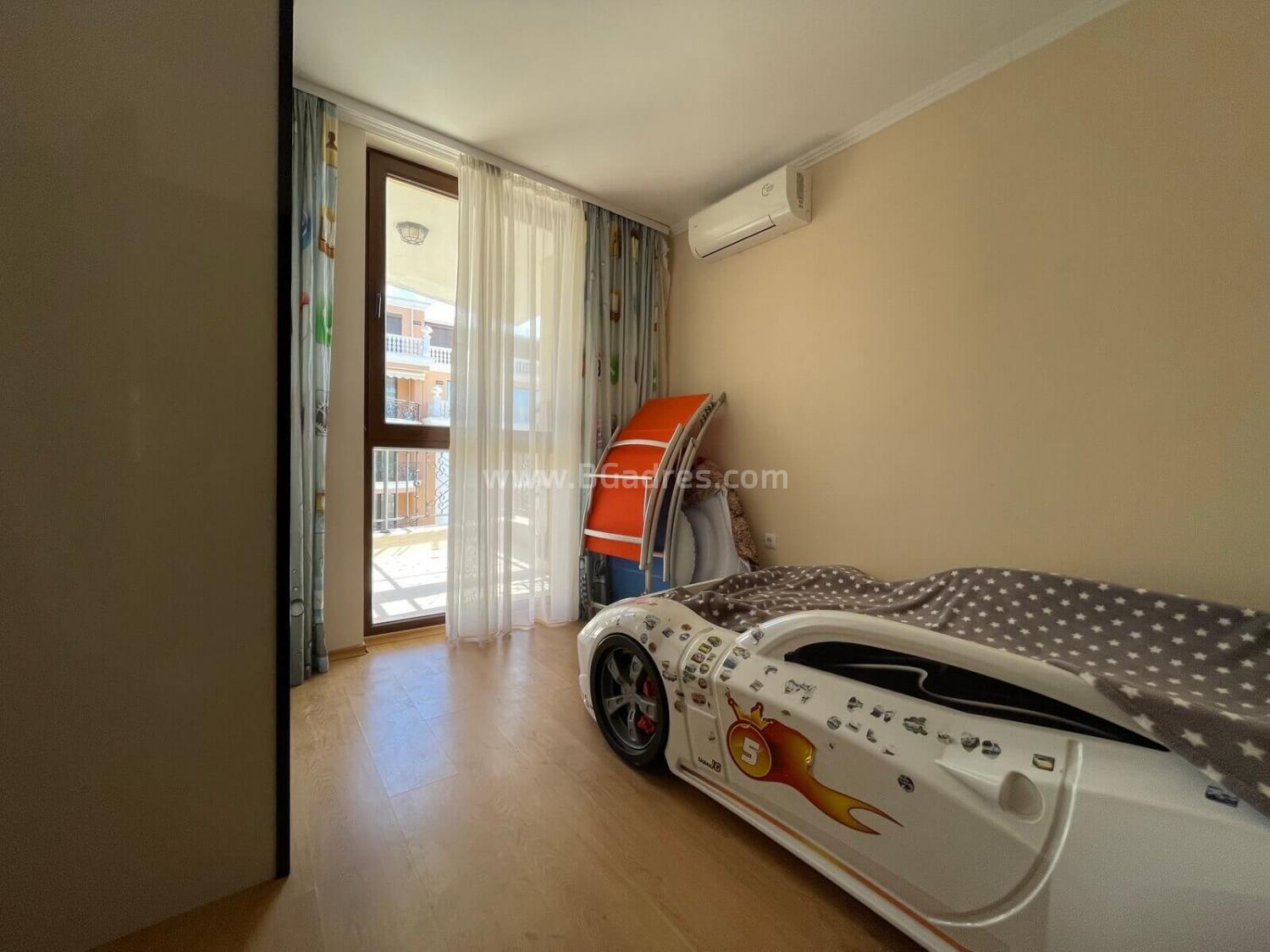 Апартамент с 3 спални в Свети Влас І №2829