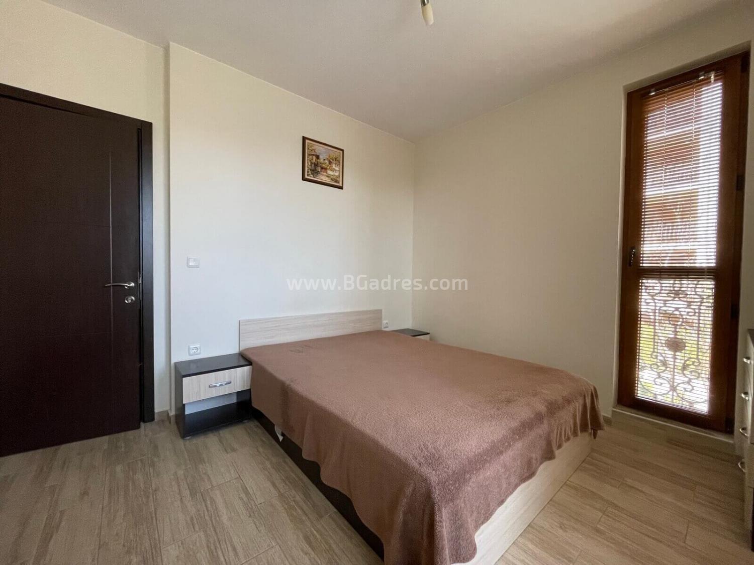 Тристаен апартамент в комплекс Каскадас І №2833