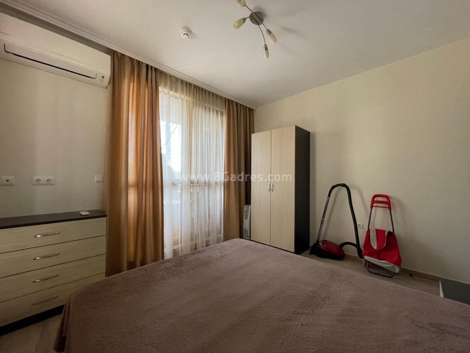 Тристаен апартамент в комплекс Каскадас І №2833