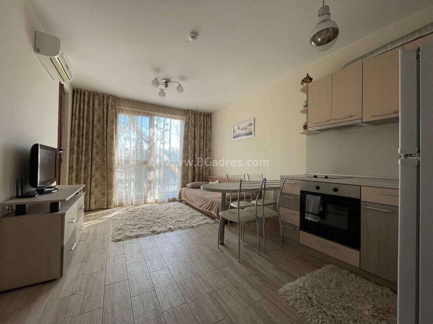 Тристаен апартамент в комплекс Каскадас І №2833