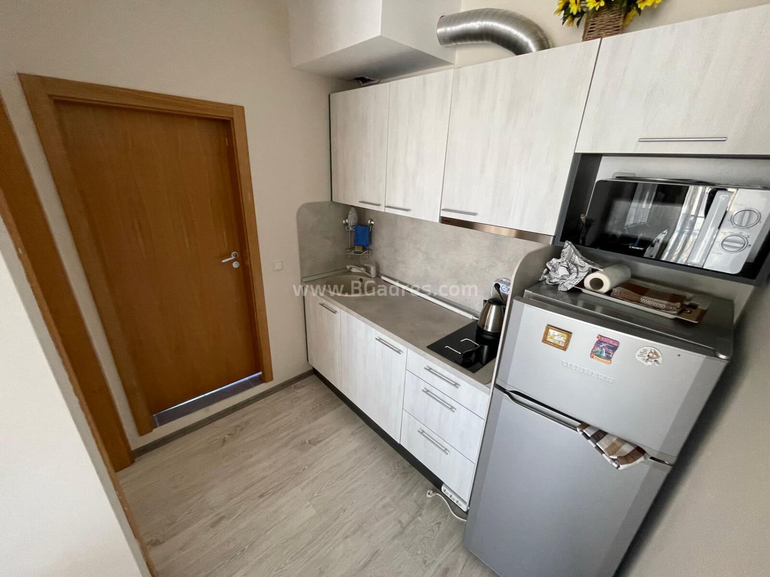 Apartment with good furniture cheap | №2355