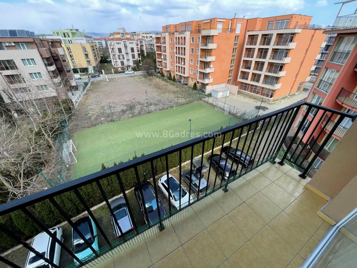 Apartment with good furniture cheap | №2355