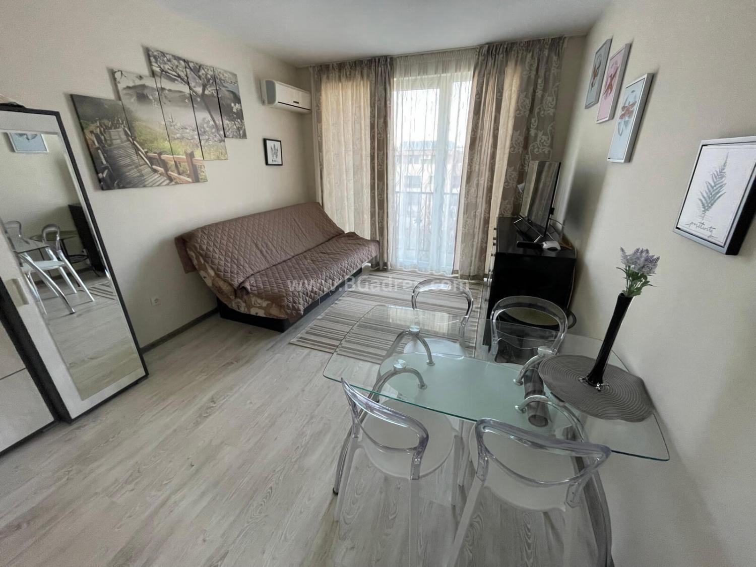 Apartment with good furniture cheap | №2355