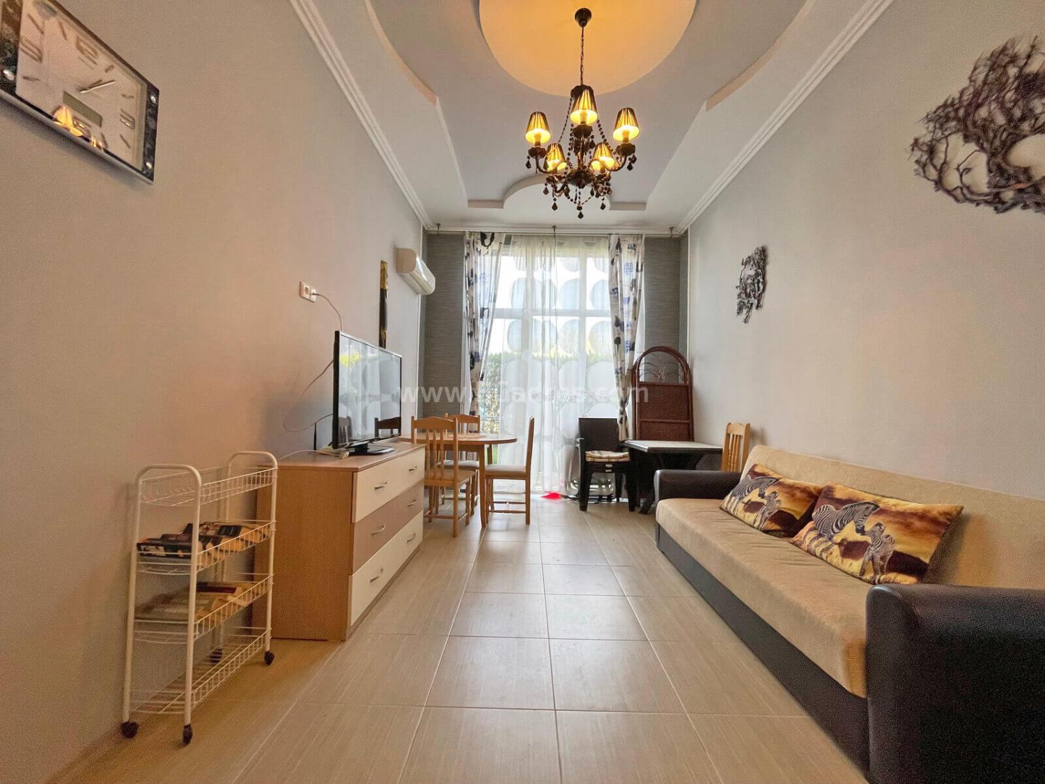 Апартамент с частен двор І №2914