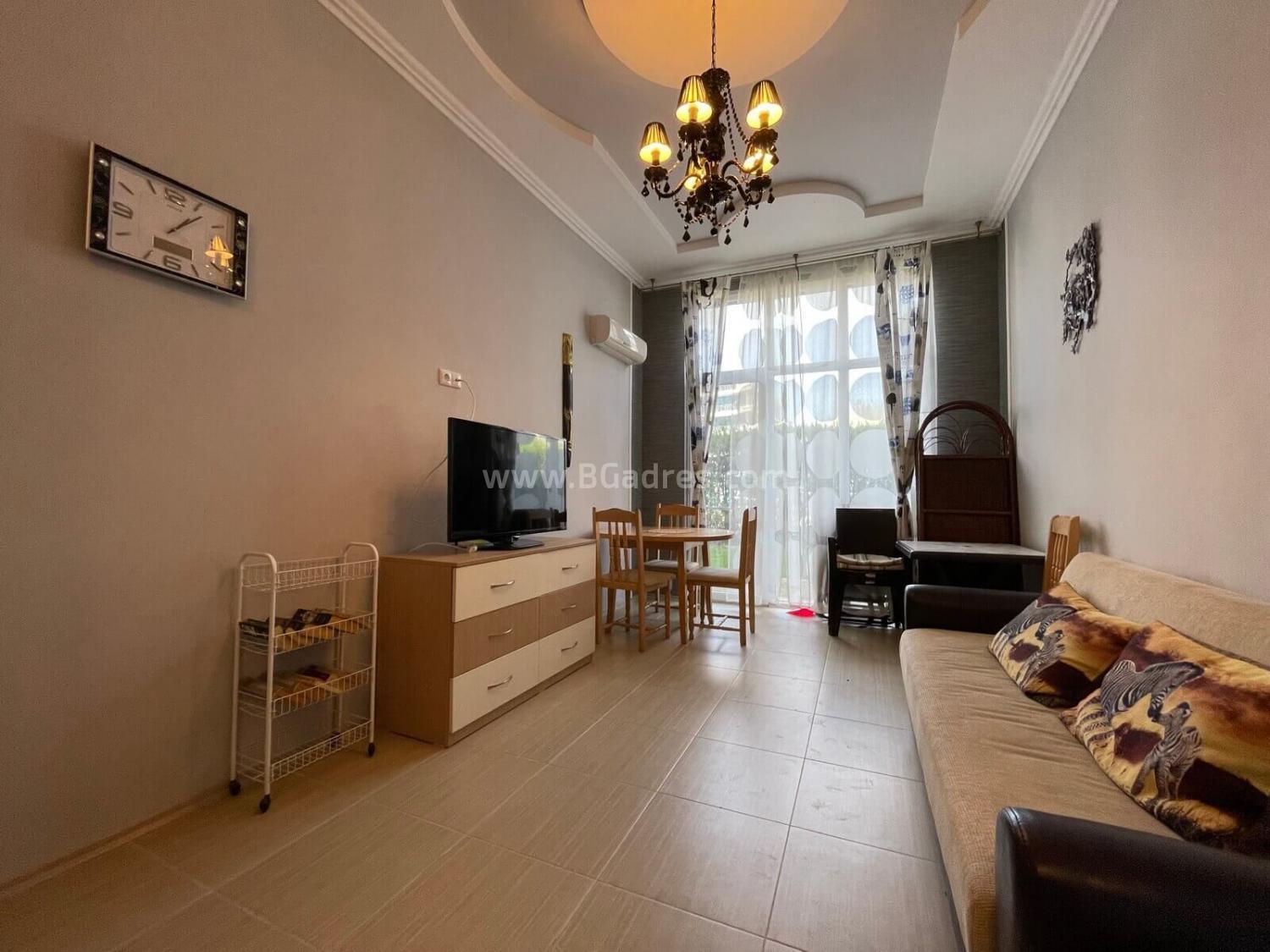 Апартамент с частен двор І №2914