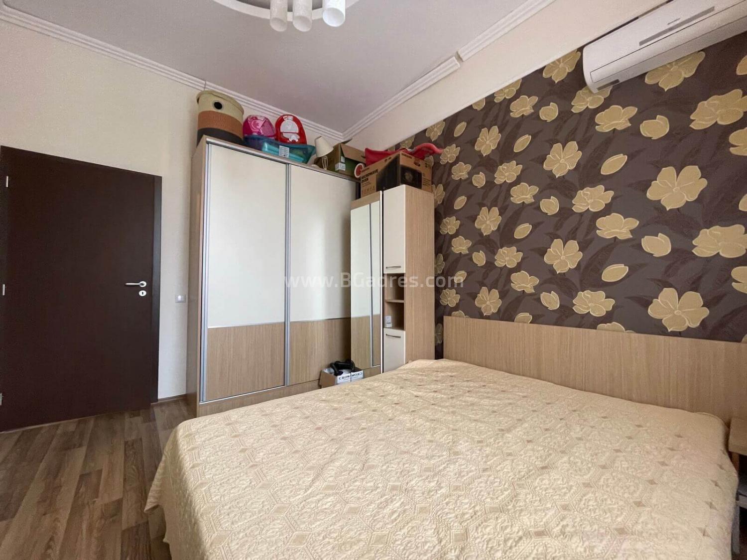 Апартамент с частен двор І №2914