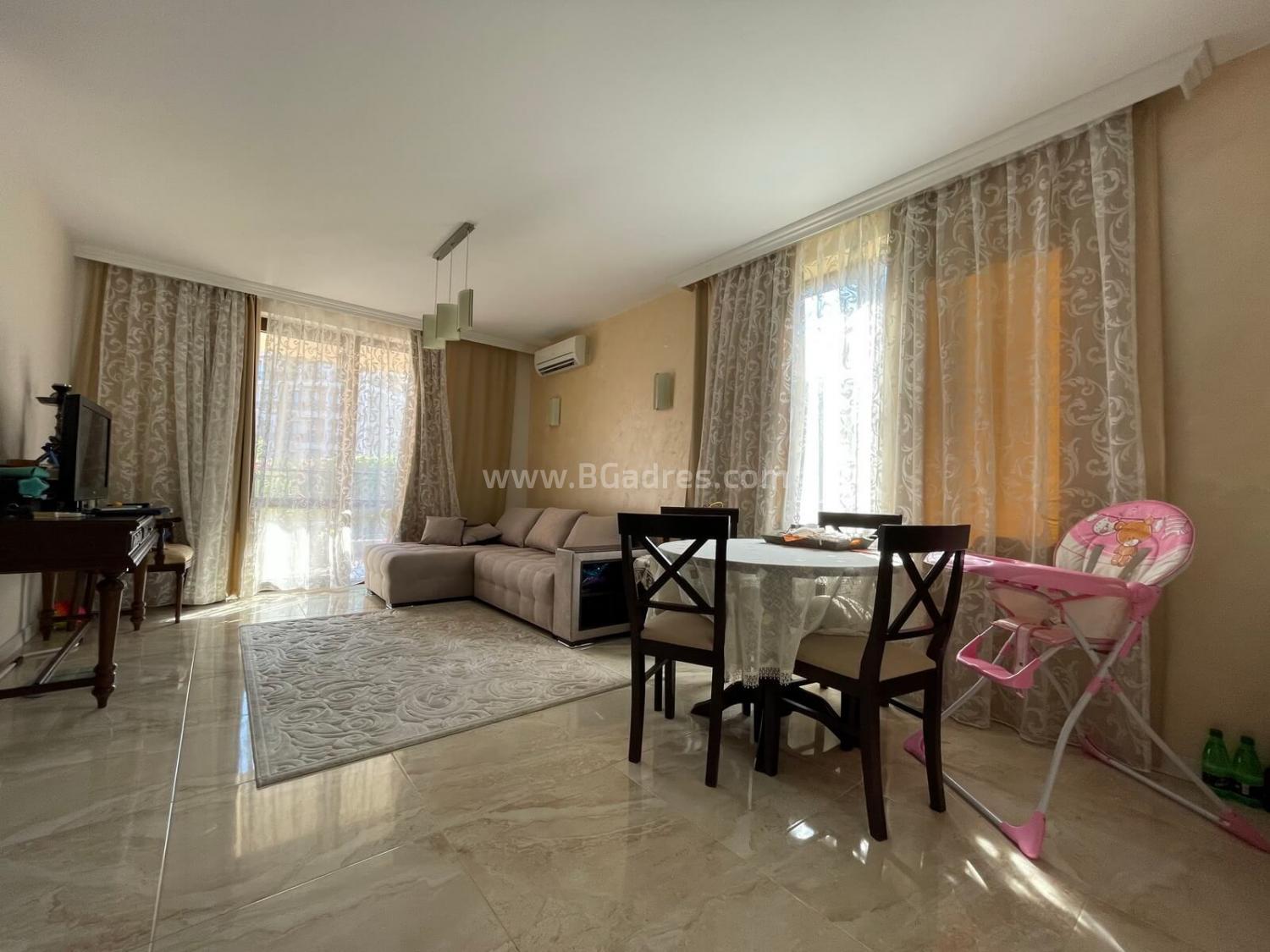 Apartment on the first line with a sea view І No. 2493