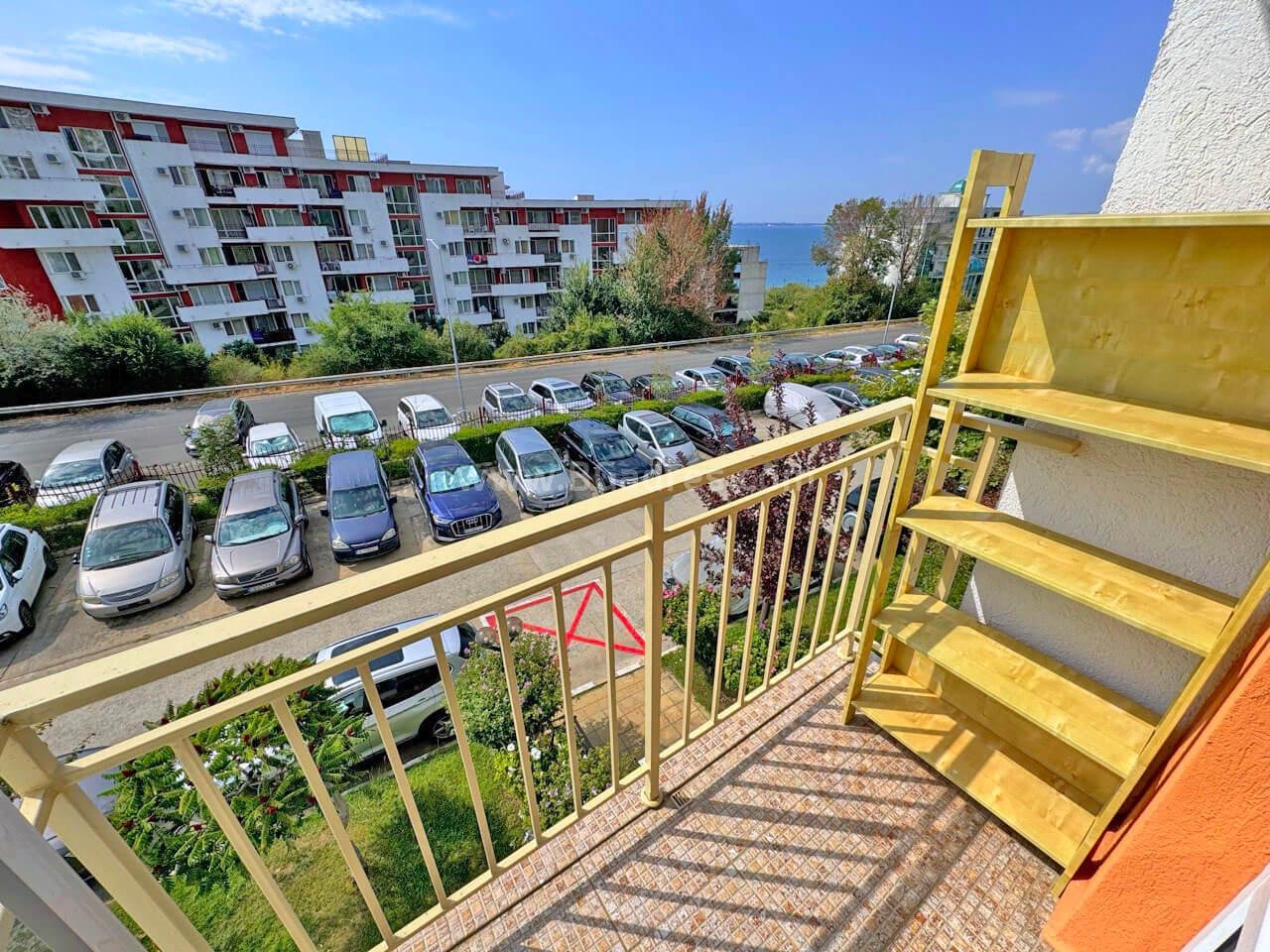 Two-bedroom apartment at a bargain price І №3812