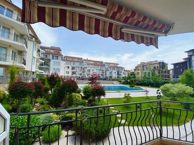 Cheap two bedroom apartment on the seaside І №3222