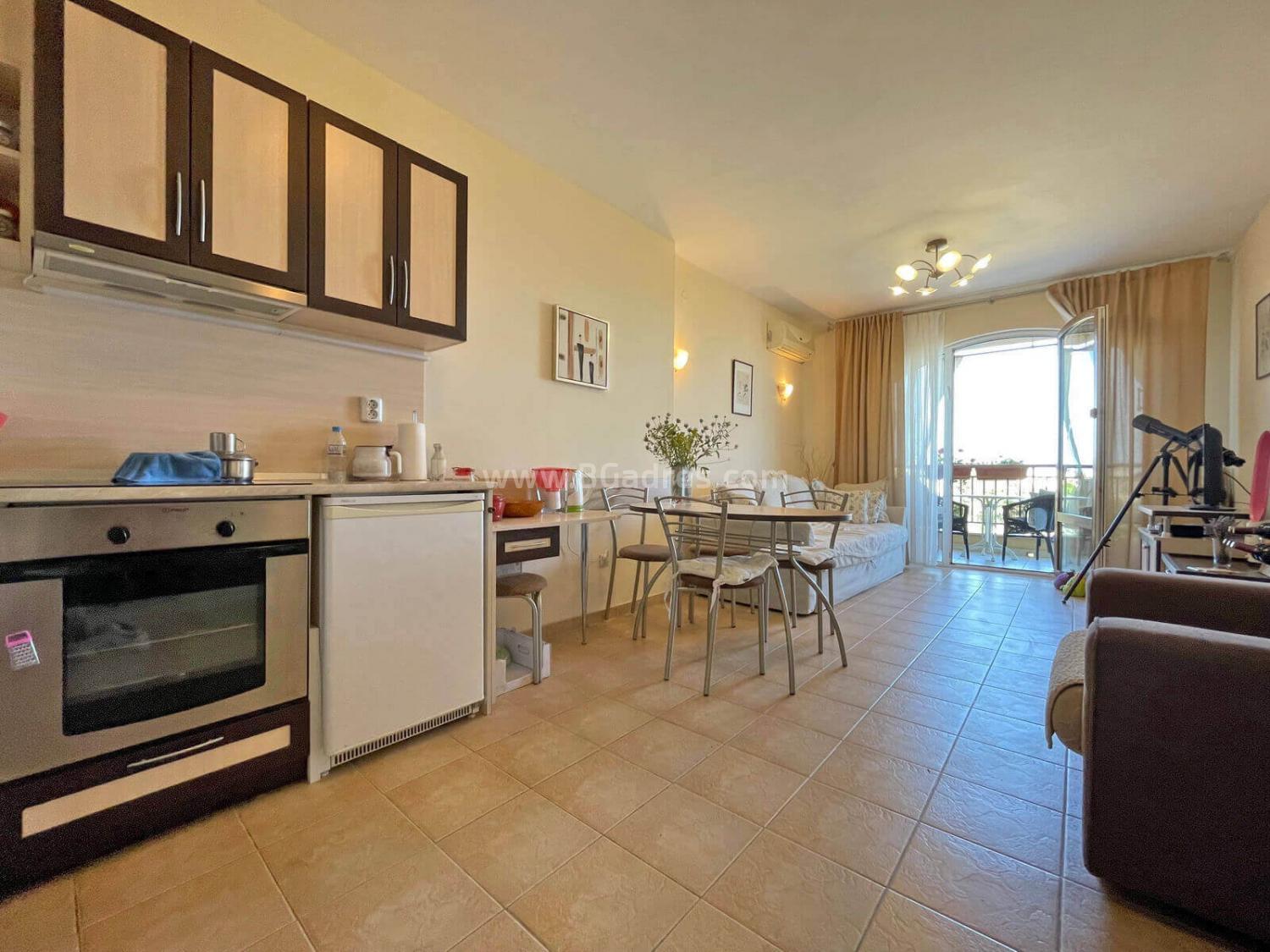 Sea view apartment in Ravda І №3031