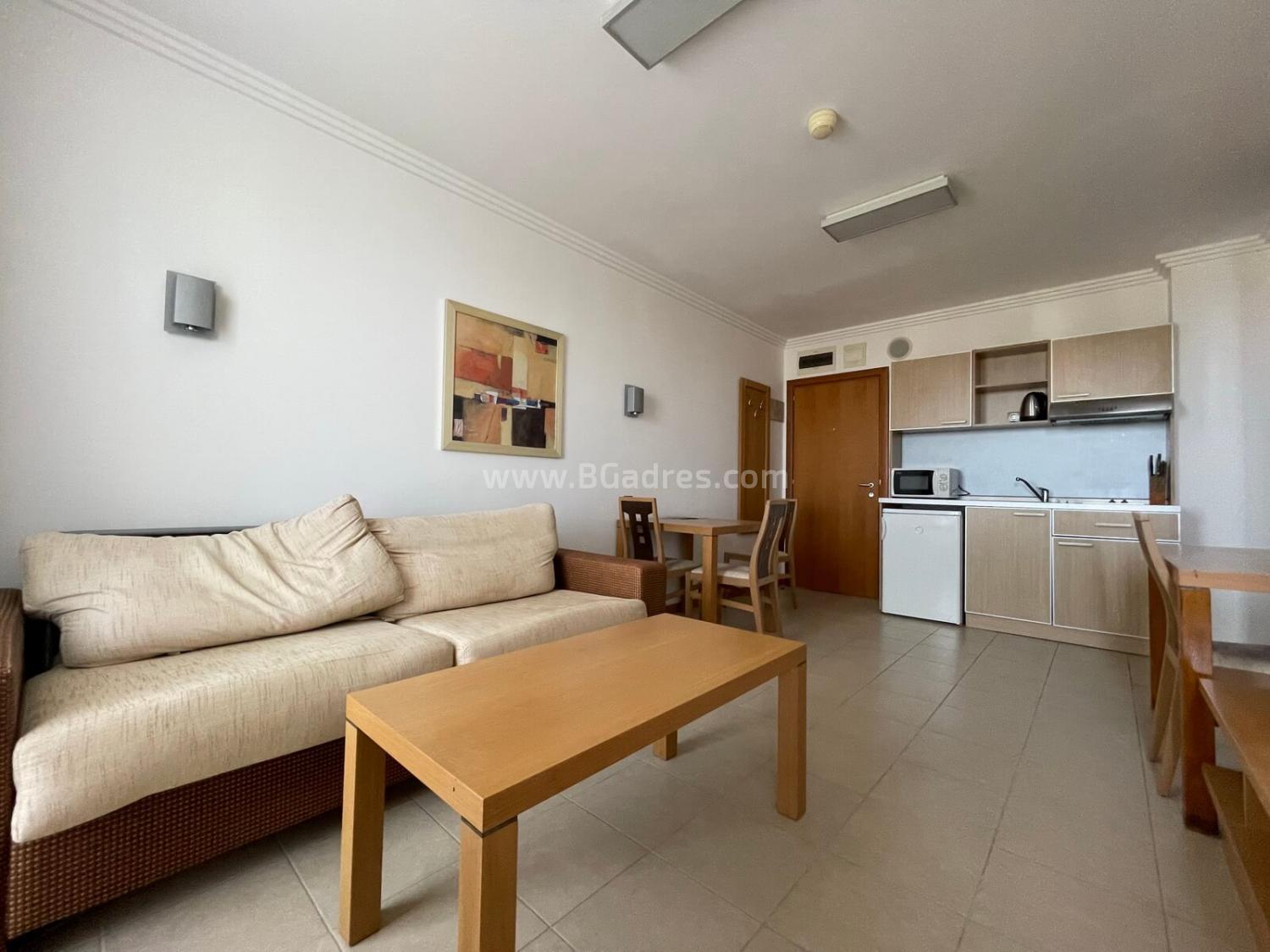 Sea view apartment in Emerald Resort I №2477