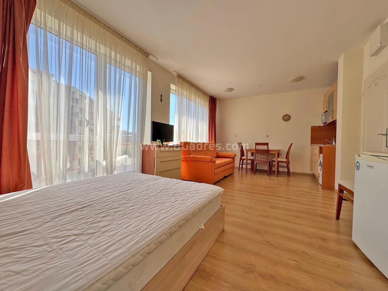 Студия в комплексе Флорес Парк І №4397