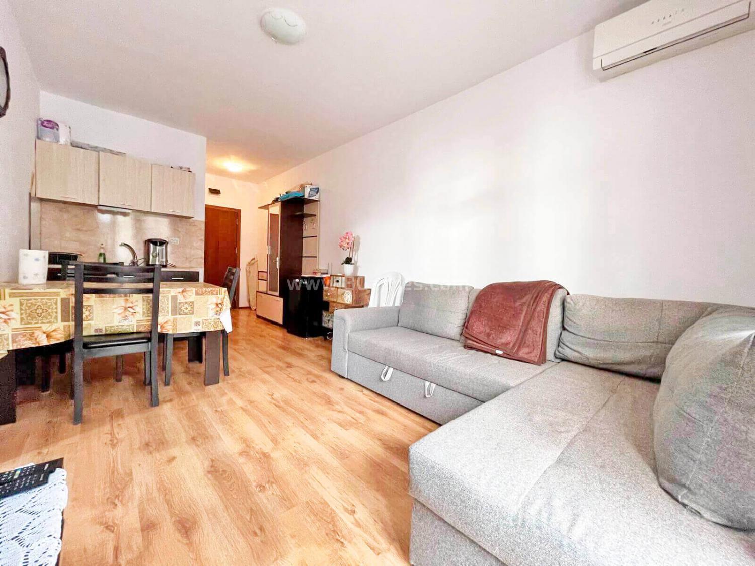 One bedroom apartment at a bargain price at the seaside І №2834