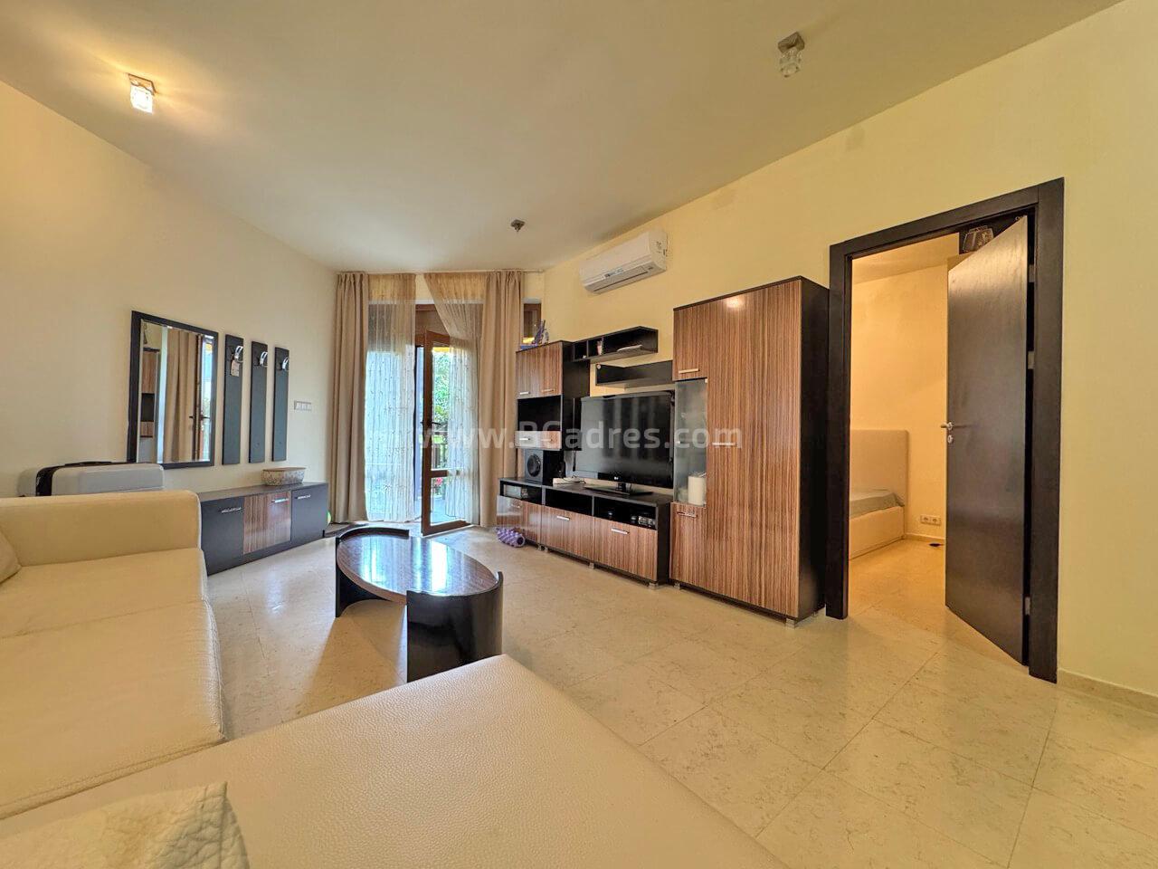 Квартира в комплексе Райский Сад І №4412