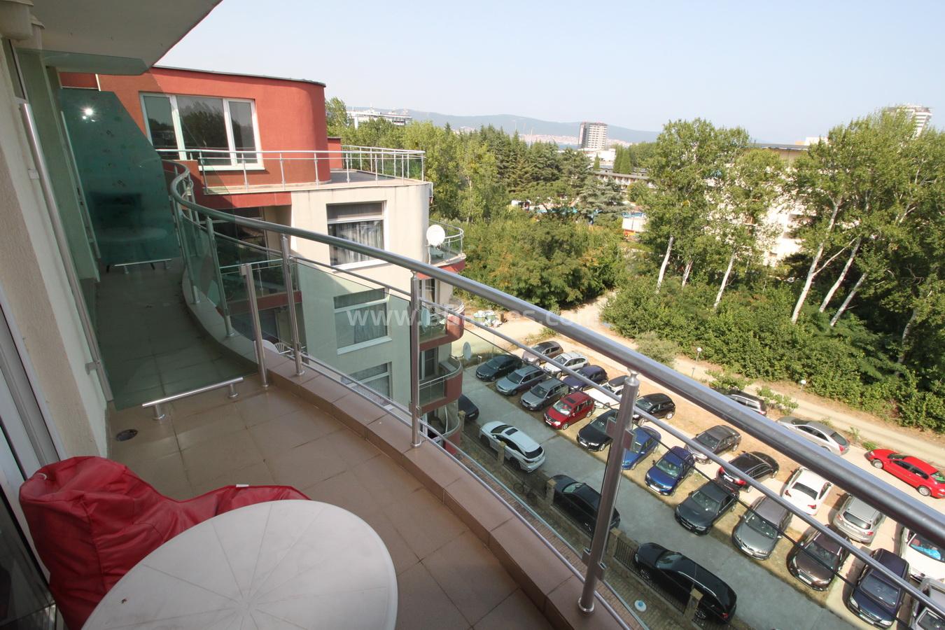 Large apartment at a bargain price | No. 2080