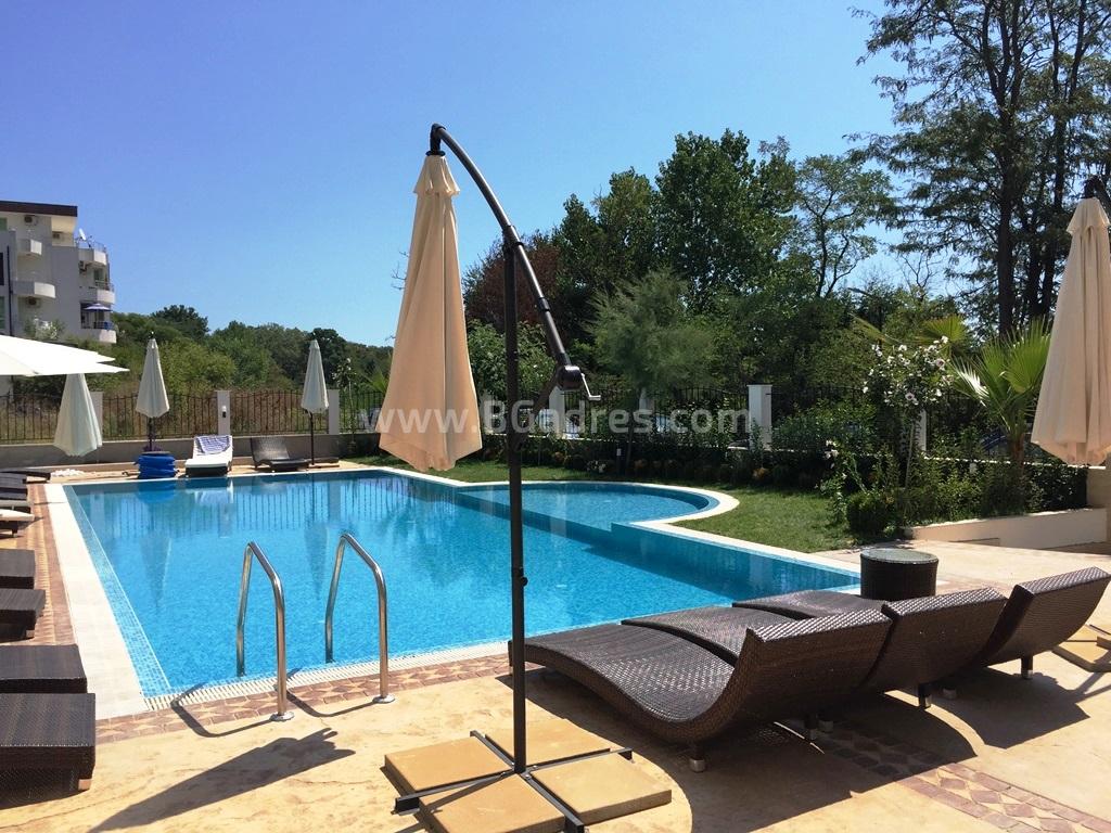 Имот от строителя на първа линия