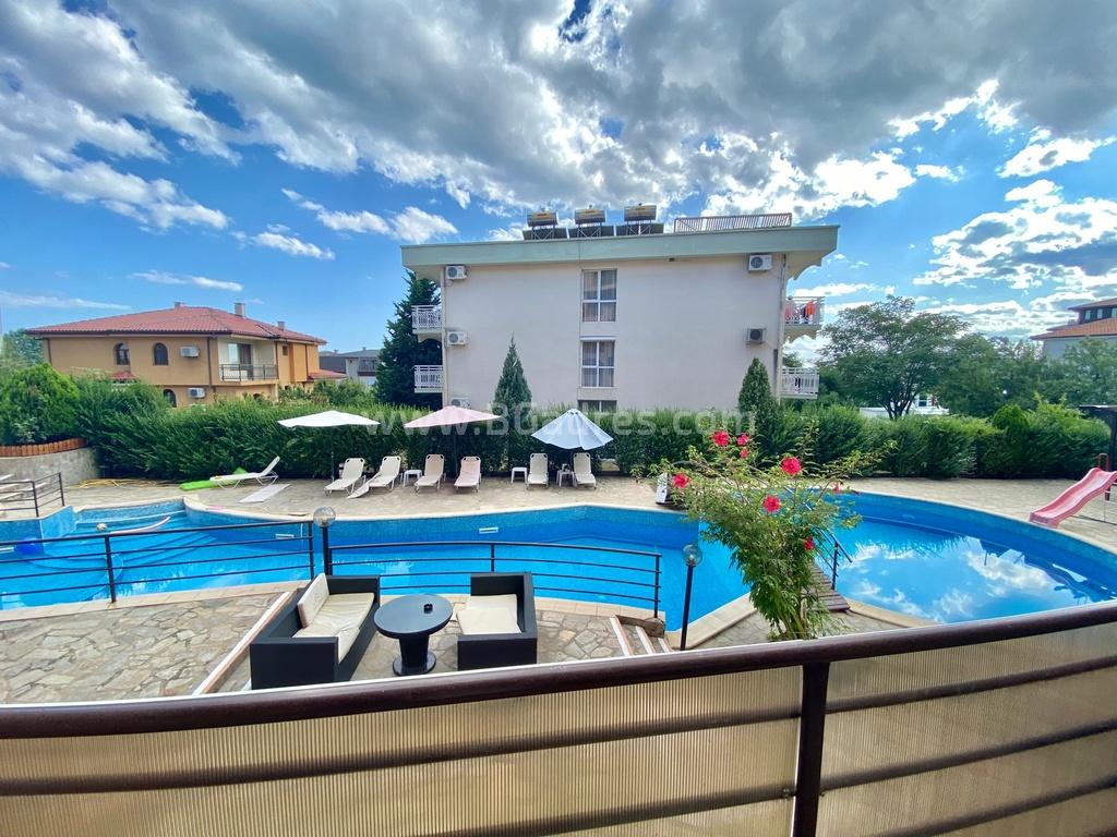 Inexpensive two-bedroom apartment in Sveti Vlas | No. 2107