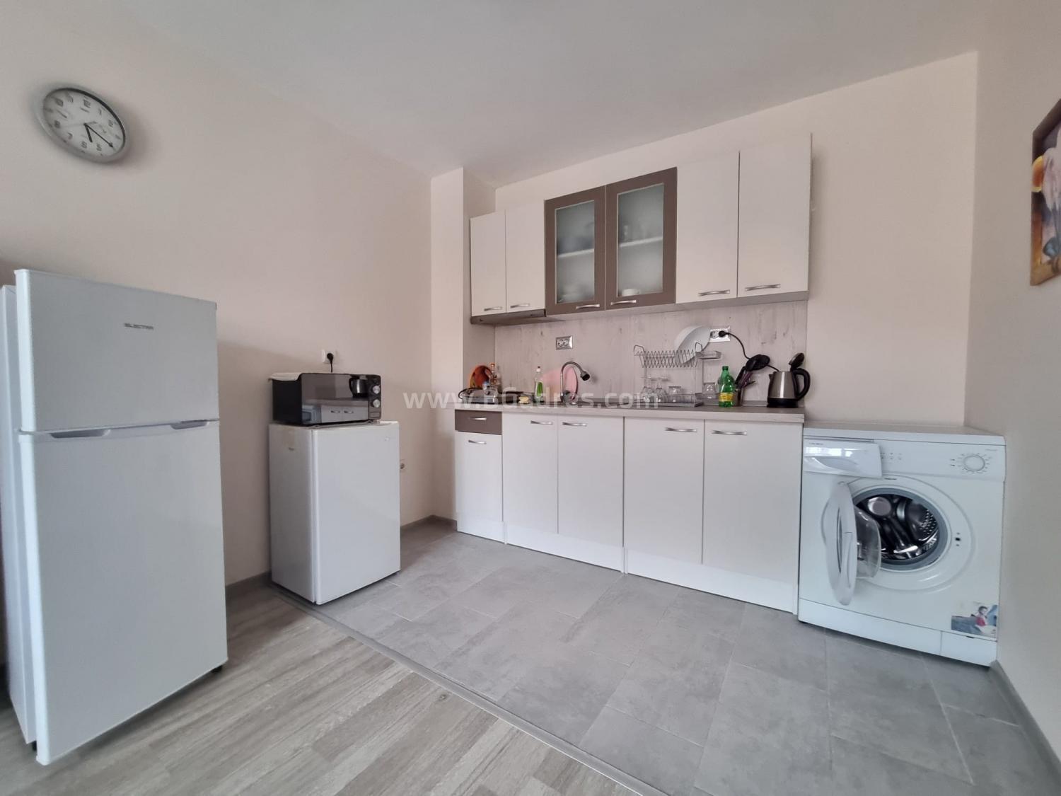 Голям апартамент на изгодна цена І №3394