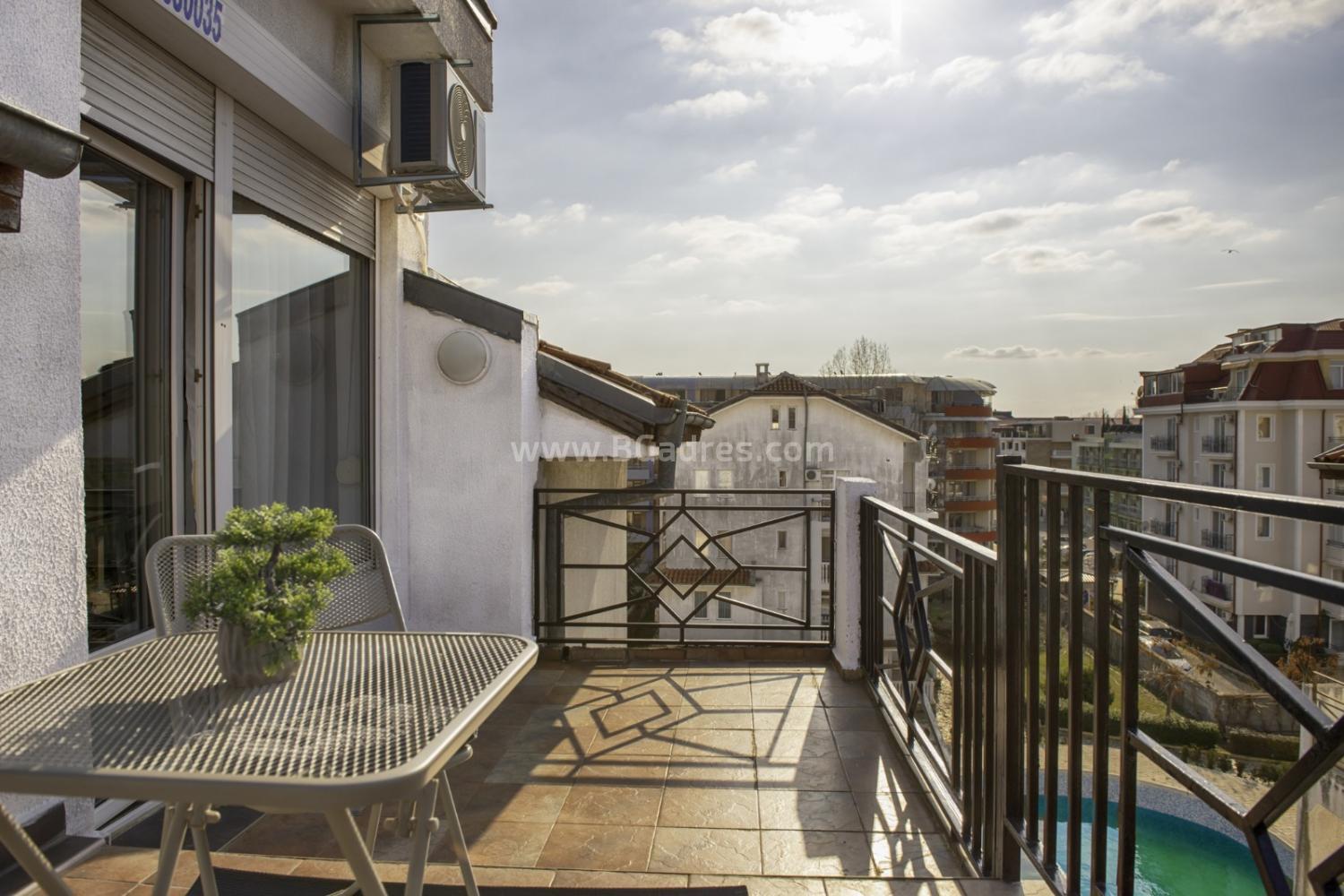 Newly furnished apartment on the seaside І №4068