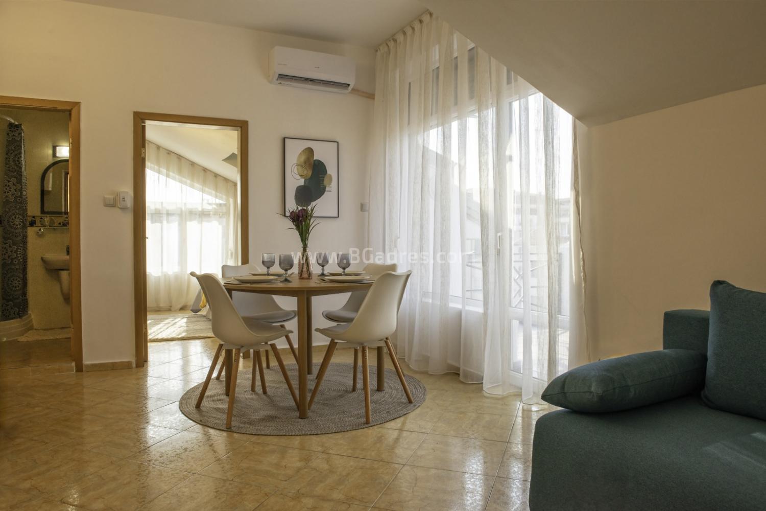 Newly furnished apartment on the seaside І №4068