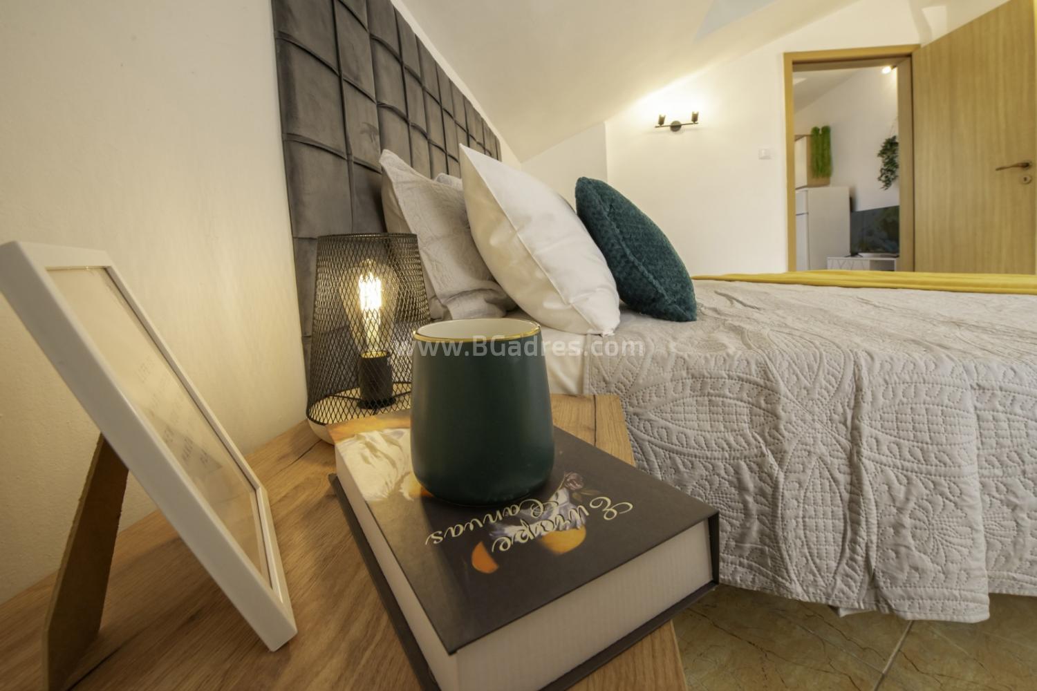 Newly furnished apartment on the seaside І №4068