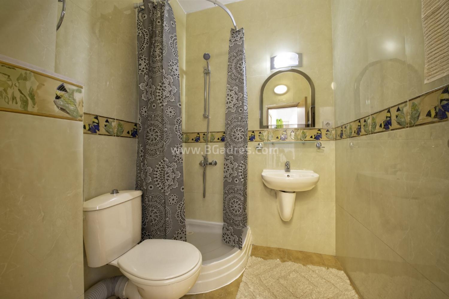 Newly furnished apartment on the seaside І №4068