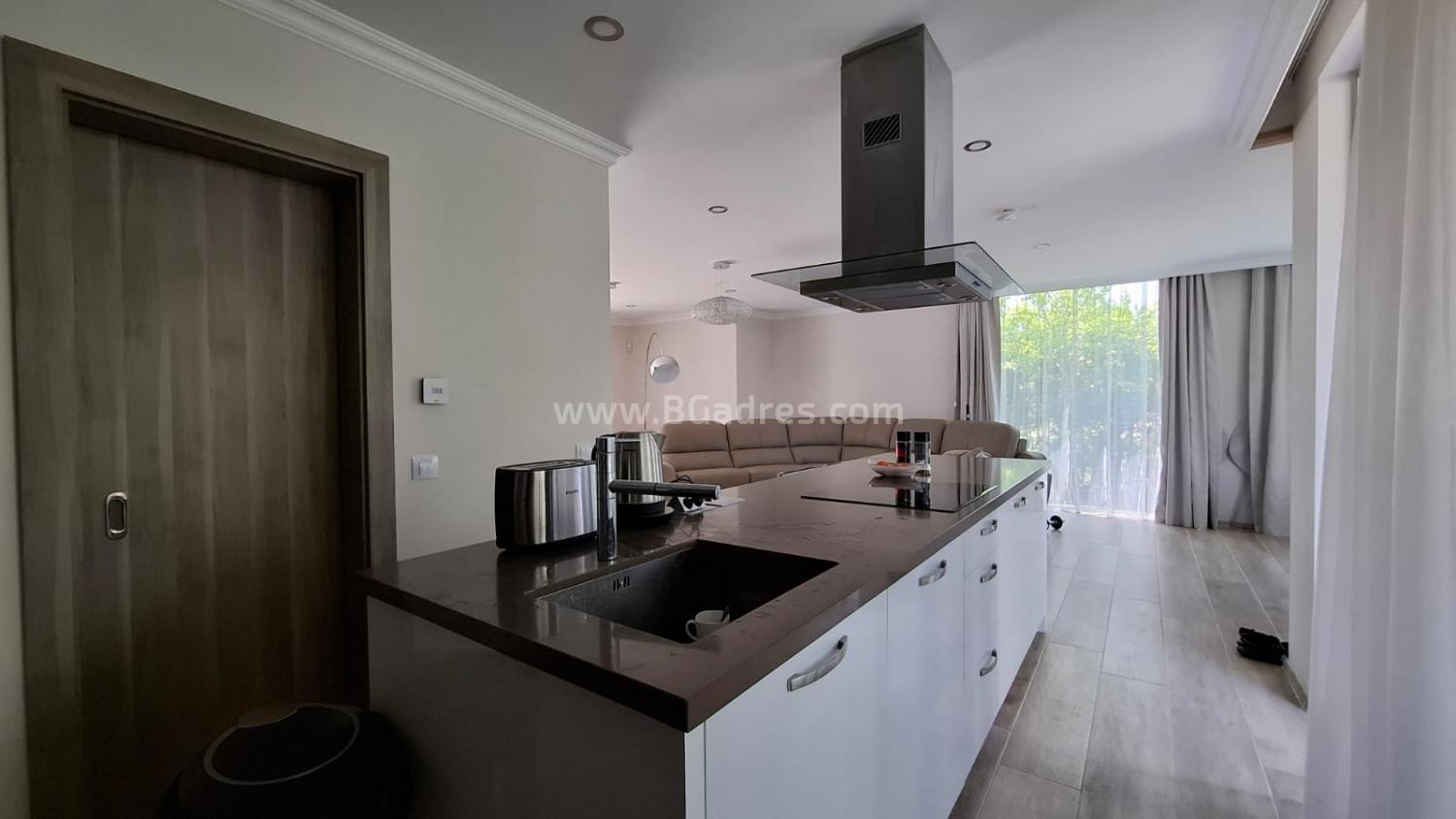 Таунхаус на 100 м от плажа в Сарафово І №4263