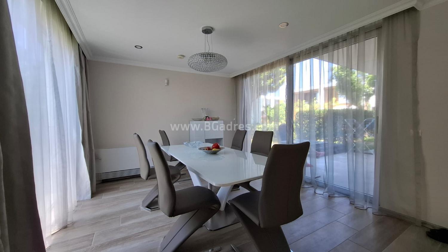 Таунхаус на 100 м от плажа в Сарафово І №4263