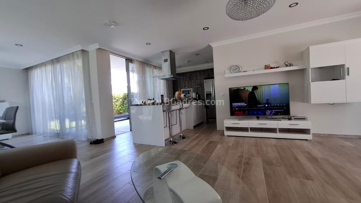 Таунхаус на 100 м от плажа в Сарафово І №4263