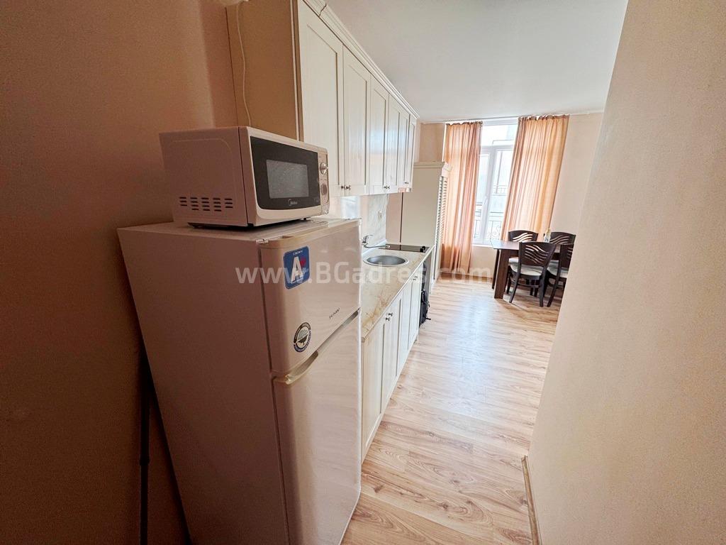 Apartment in the Dawn Park complex І №4803