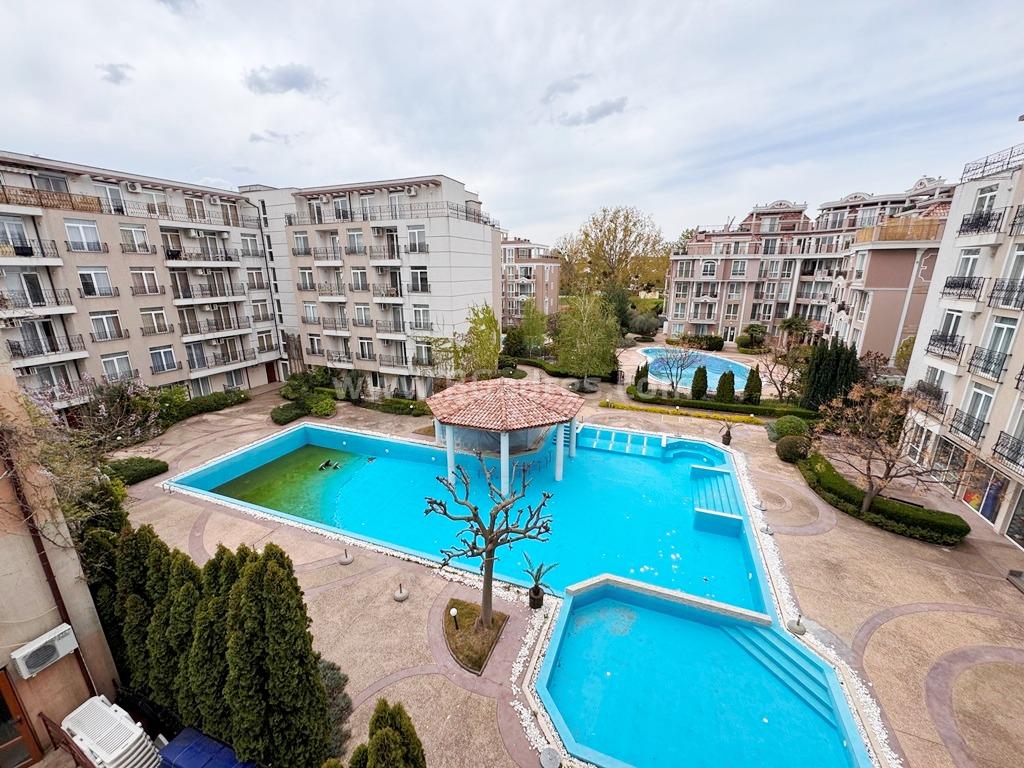 Apartment in the Dawn Park complex І №4803