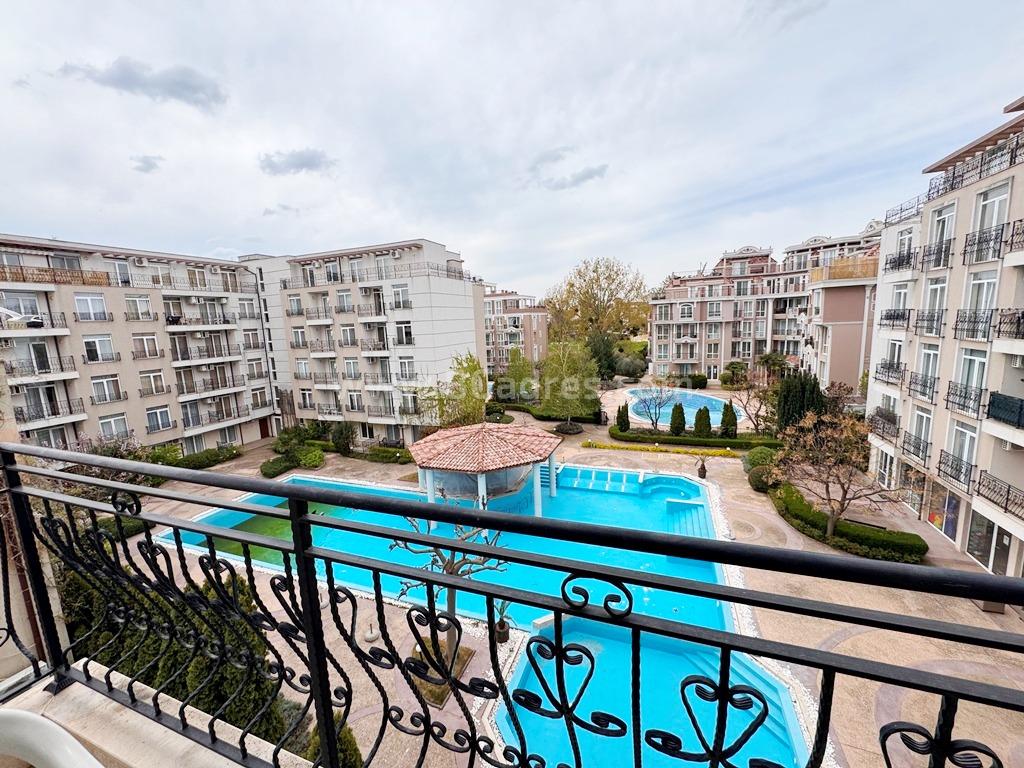 Apartment in the Dawn Park complex І №4803