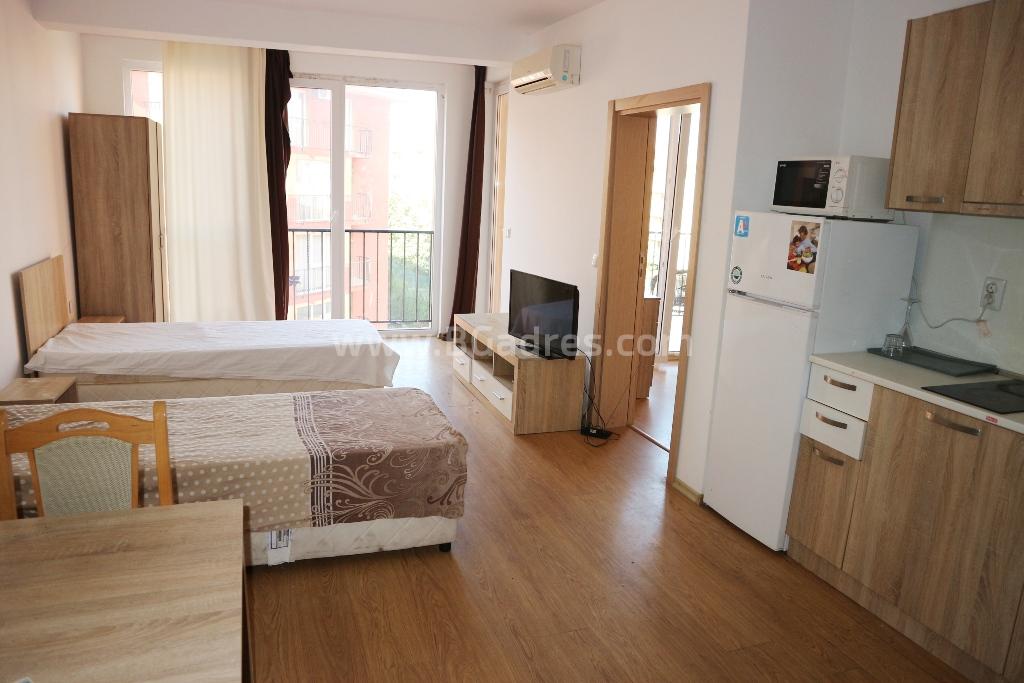 Большая квартира с 1 спальней | №2060