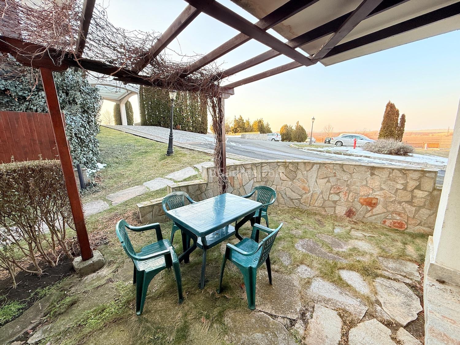 Апартамент в комплекс Винеярдс Ризорт І №4108