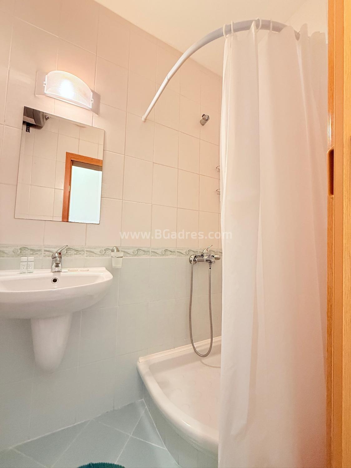 Апартамент в комплекс Винеярдс Ризорт І №4108