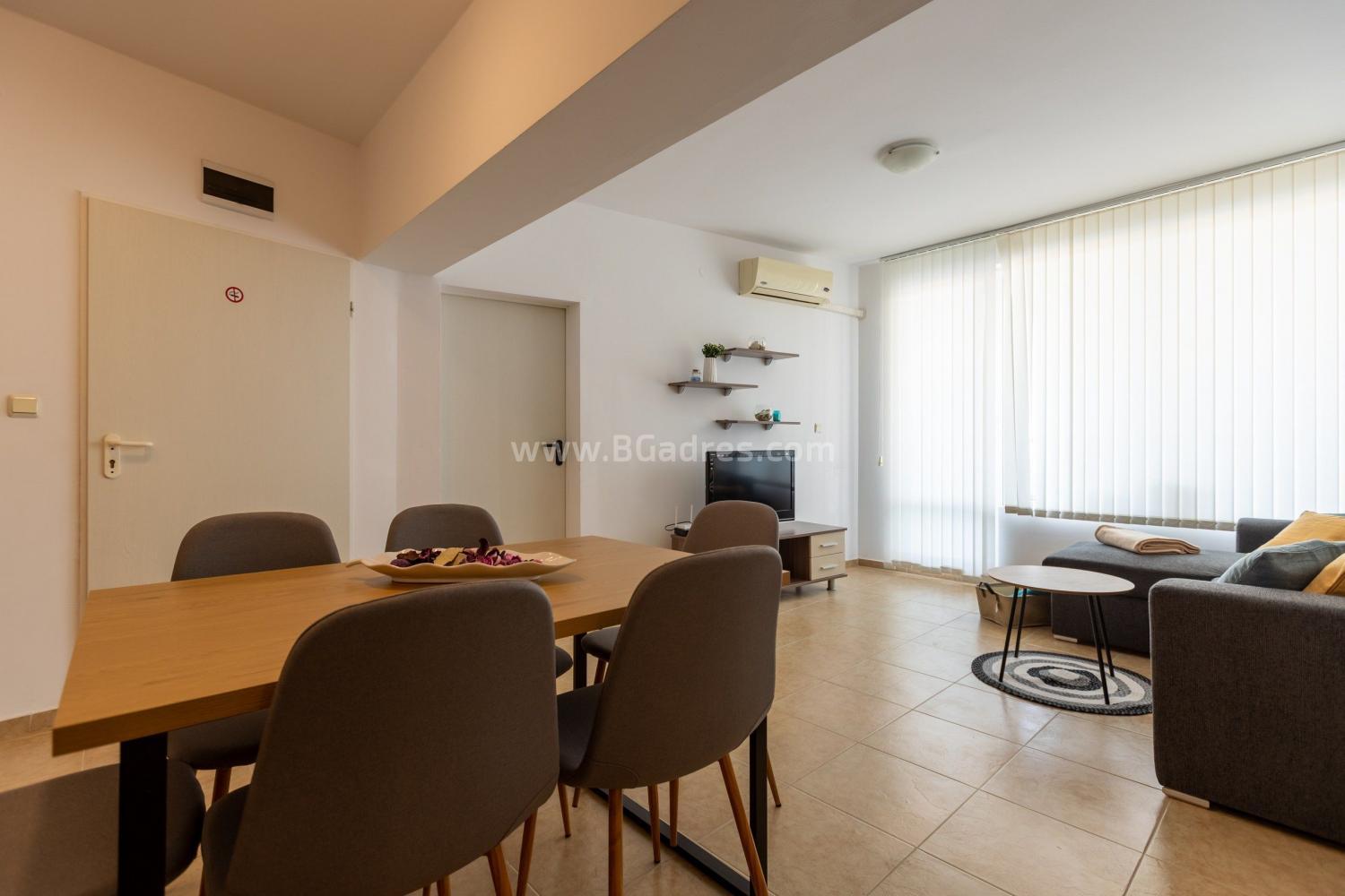 Трехкомнатная квартира с видом на море І №3127