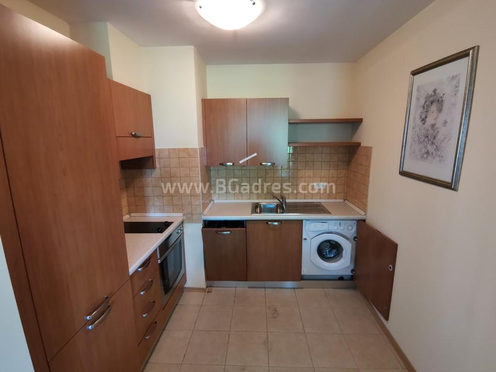 Buy inexpensive apartment with 2 bedrooms on the first line | No. 2037